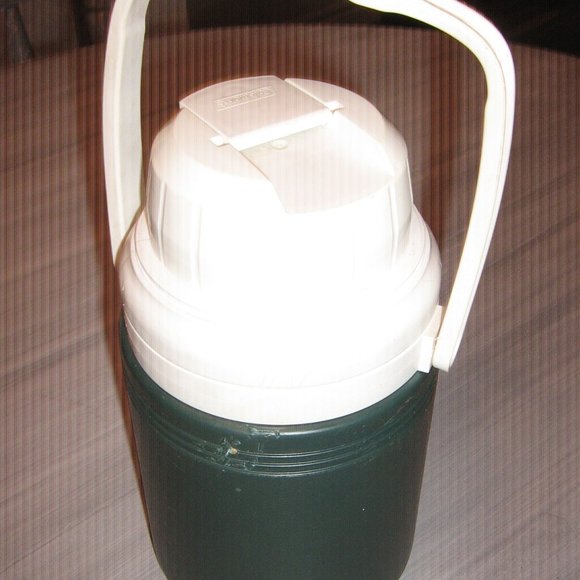 Coleman Cooler Model No. 5542 3.5 Quart - Picture 3 of 3